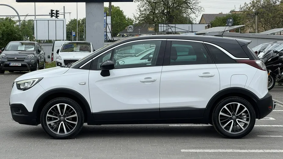 OPEL Crossland X -