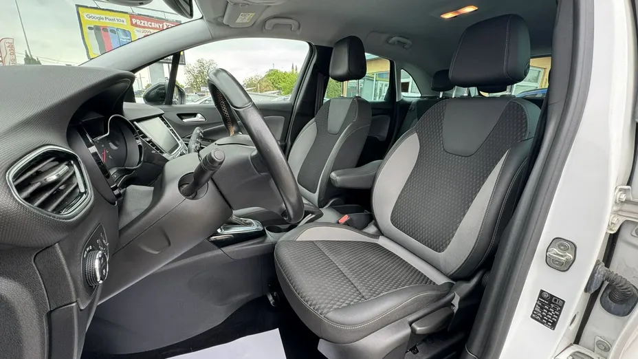 OPEL Crossland X -