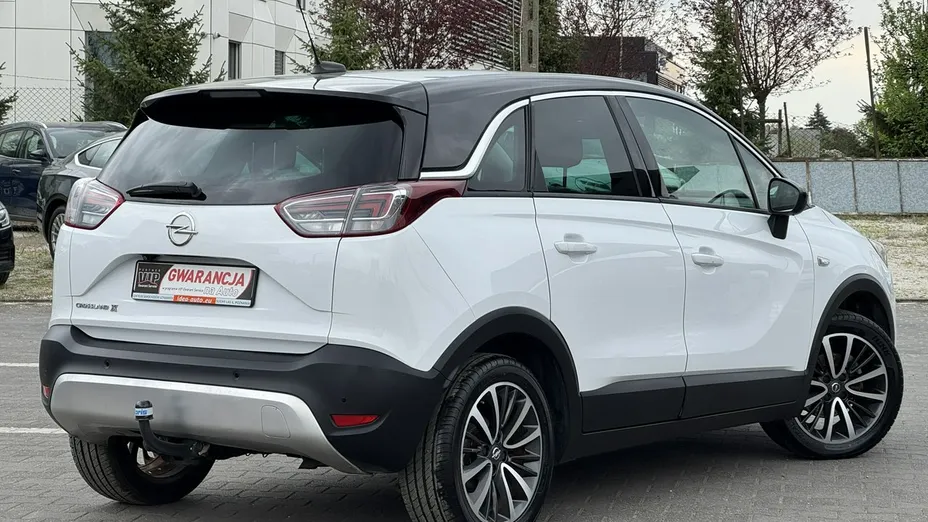 OPEL Crossland X -