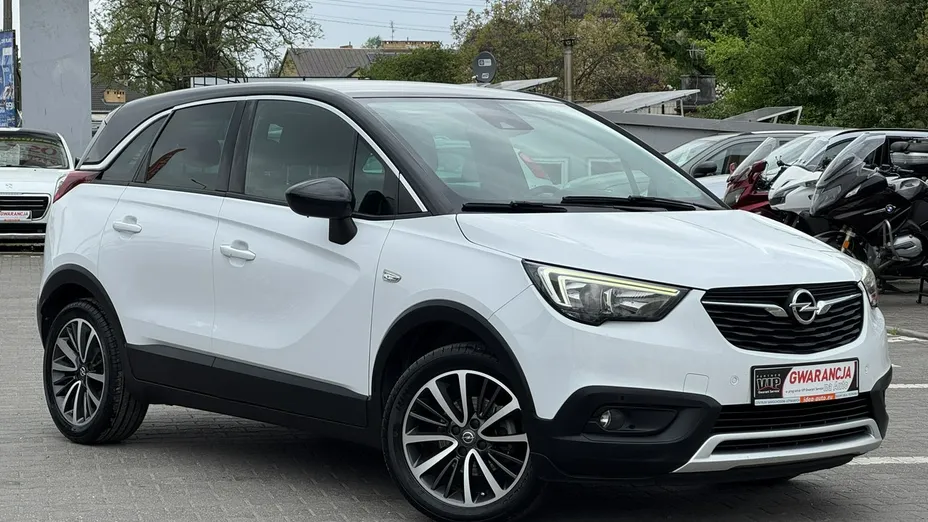 OPEL Crossland X -
