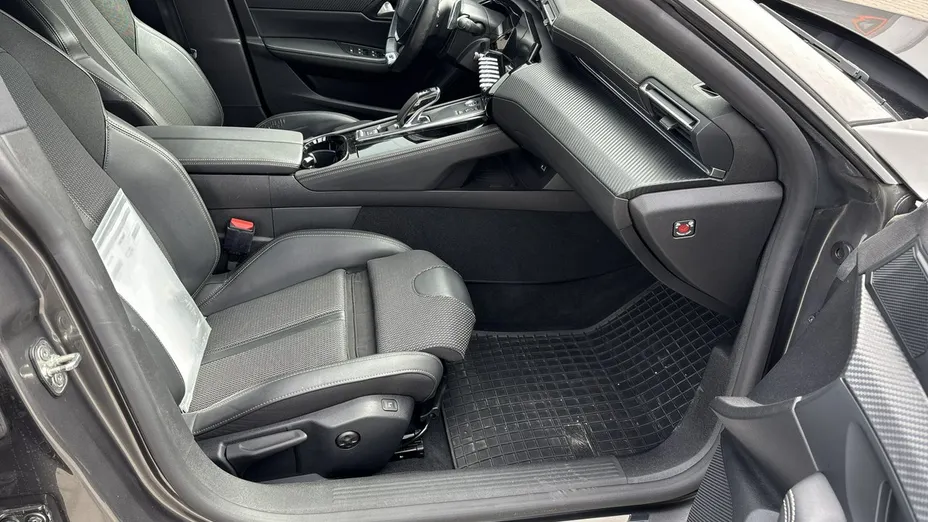 PEUGEOT 508 -