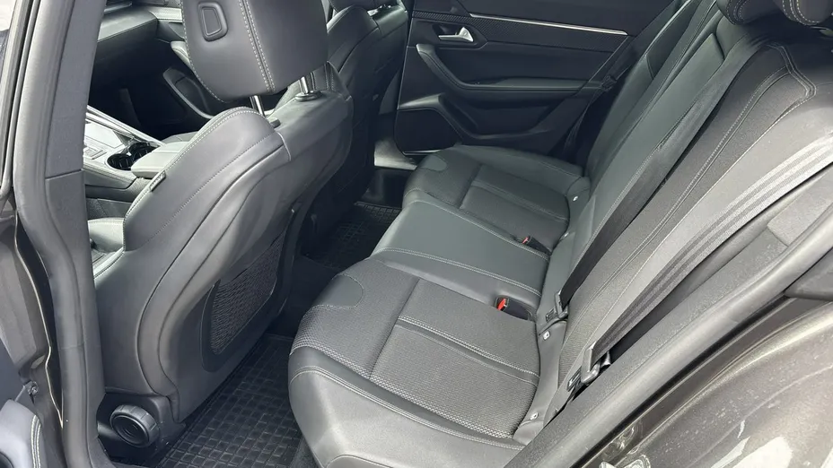 PEUGEOT 508 -