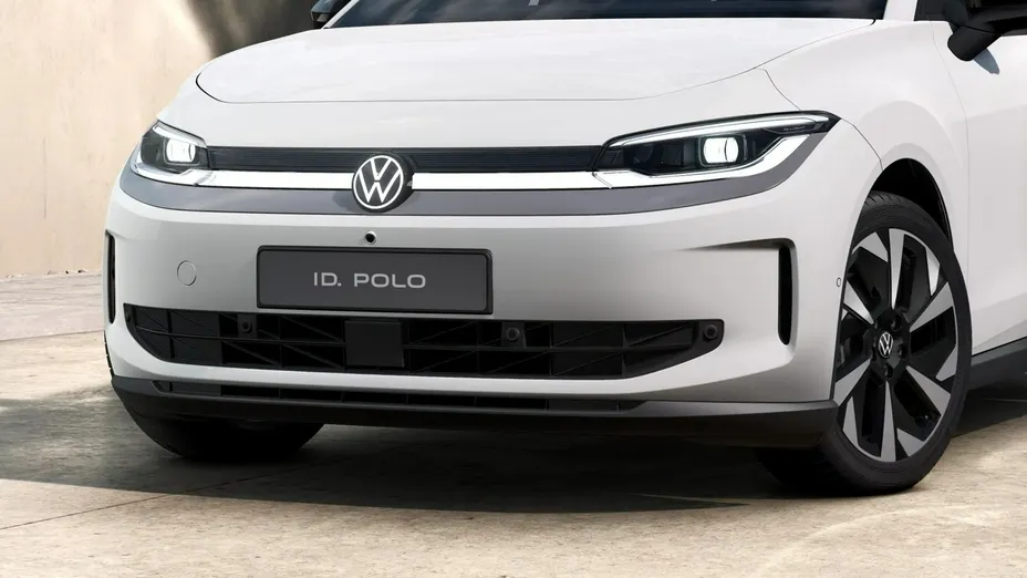 VOLKSWAGEN Polo -