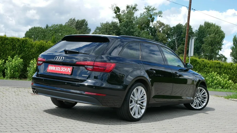 AUDI A4 -