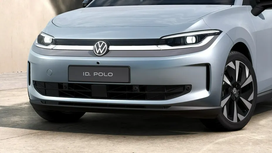 VOLKSWAGEN Polo -