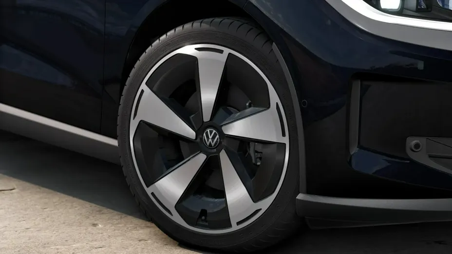 VOLKSWAGEN Polo -