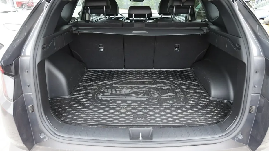 HYUNDAI Tucson -