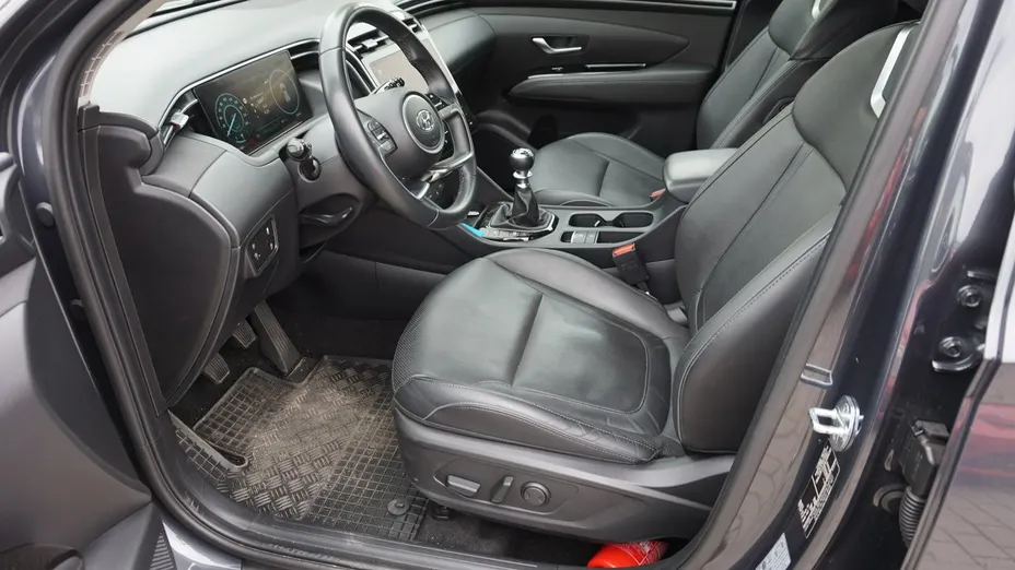 HYUNDAI Tucson -