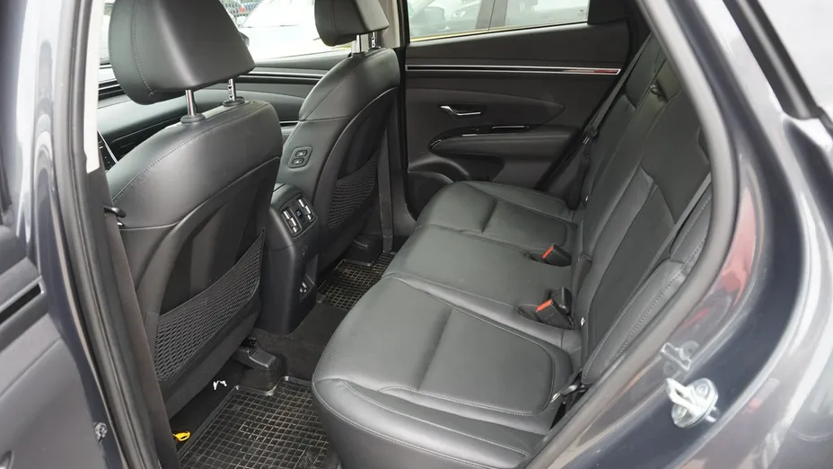 HYUNDAI Tucson -