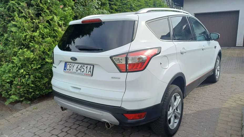 FORD Kuga -