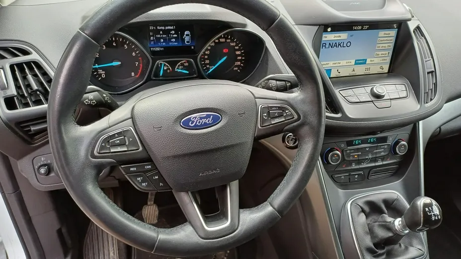 FORD Kuga -