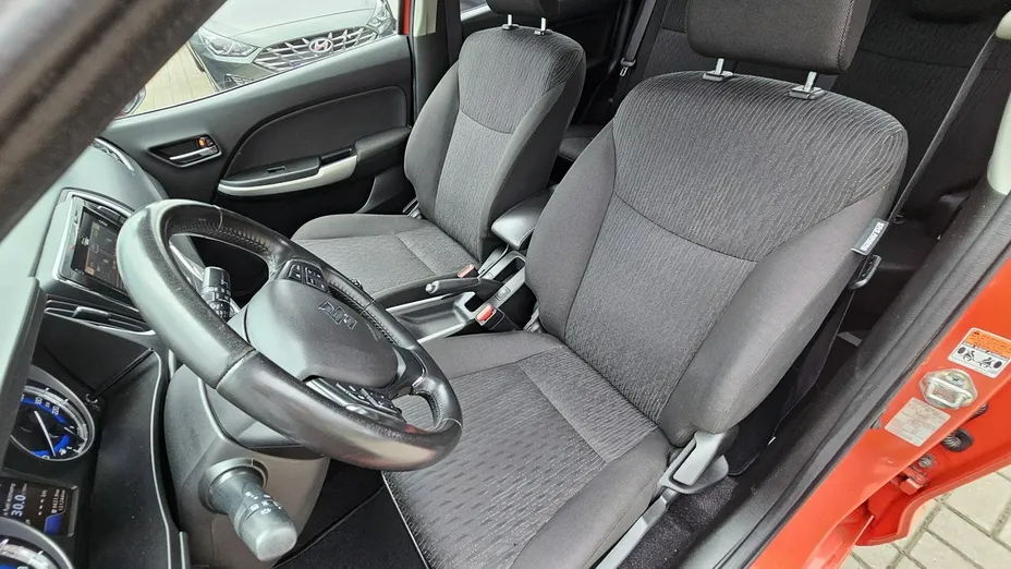 SUZUKI Baleno -