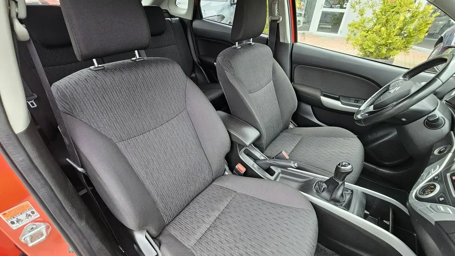 SUZUKI Baleno -