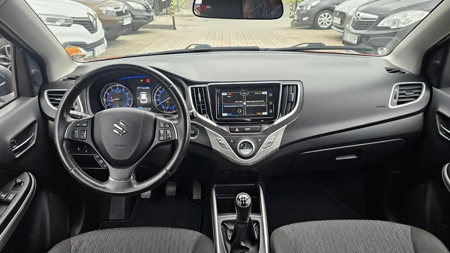 SUZUKI Baleno -