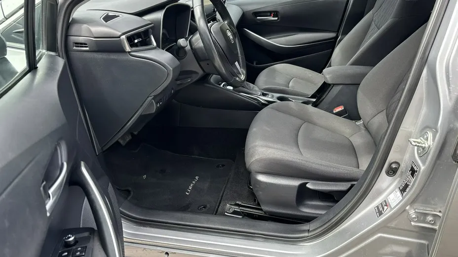 TOYOTA Corolla -