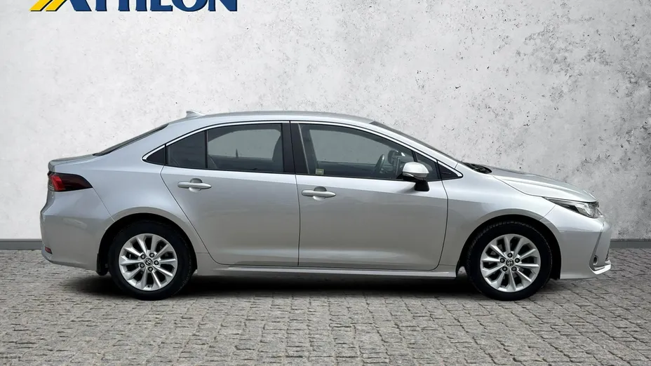 TOYOTA Corolla -