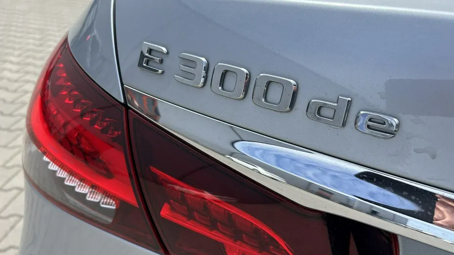 MERCEDES-BENZ E Klasa -