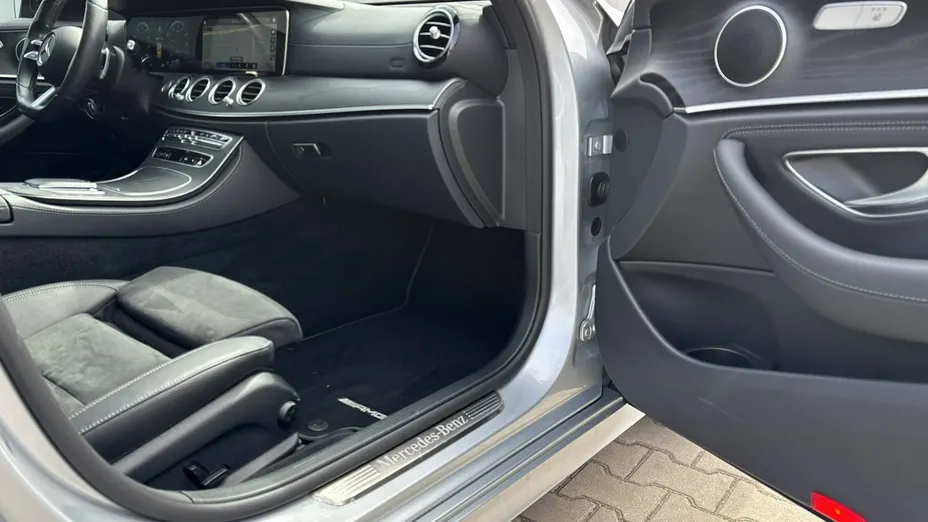 MERCEDES-BENZ E Klasa -