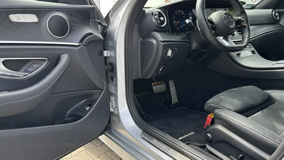 MERCEDES-BENZ E Klasa -
