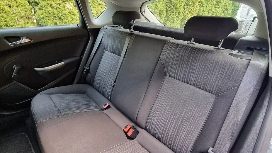OPEL Astra -
