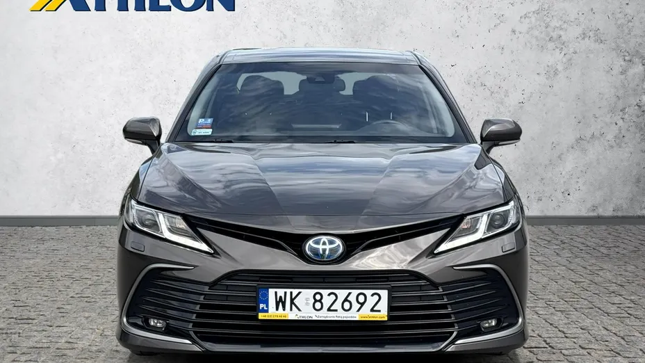 TOYOTA Camry -
