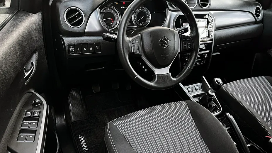 SUZUKI Vitara -