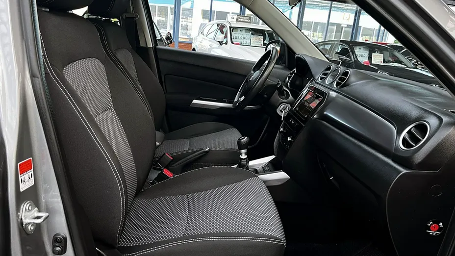 SUZUKI Vitara -