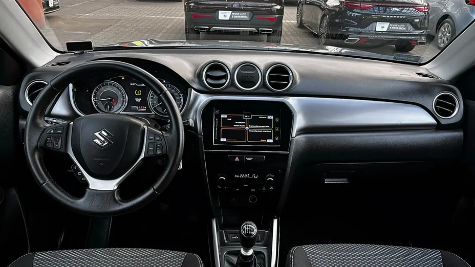 SUZUKI Vitara -
