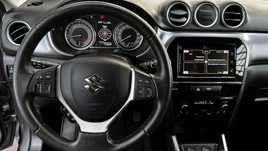 SUZUKI Vitara -