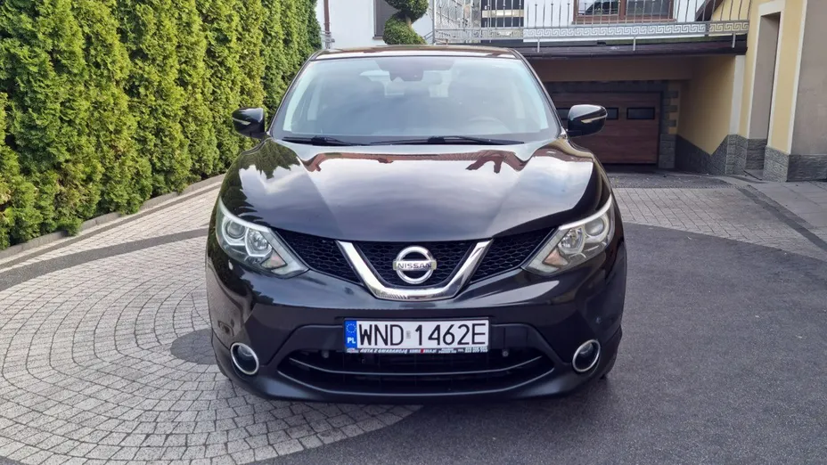 NISSAN Qashqai -