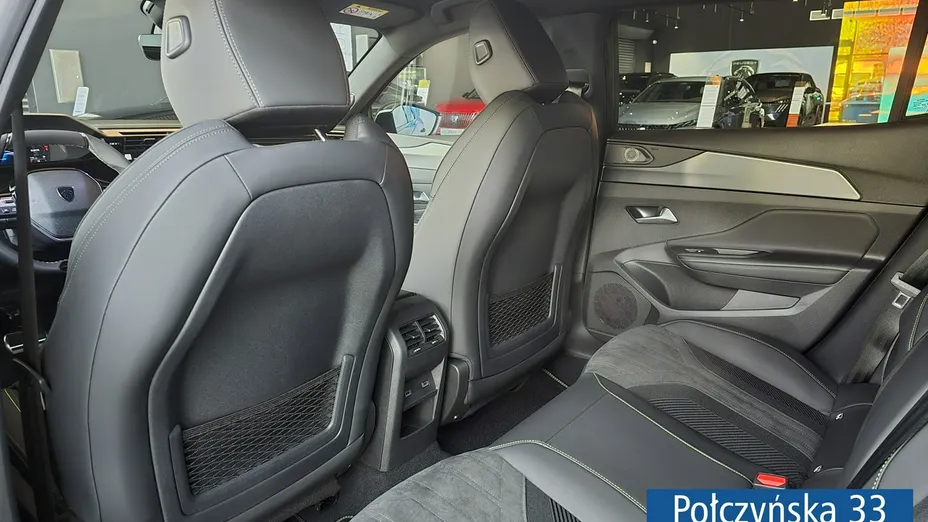 PEUGEOT 408 -