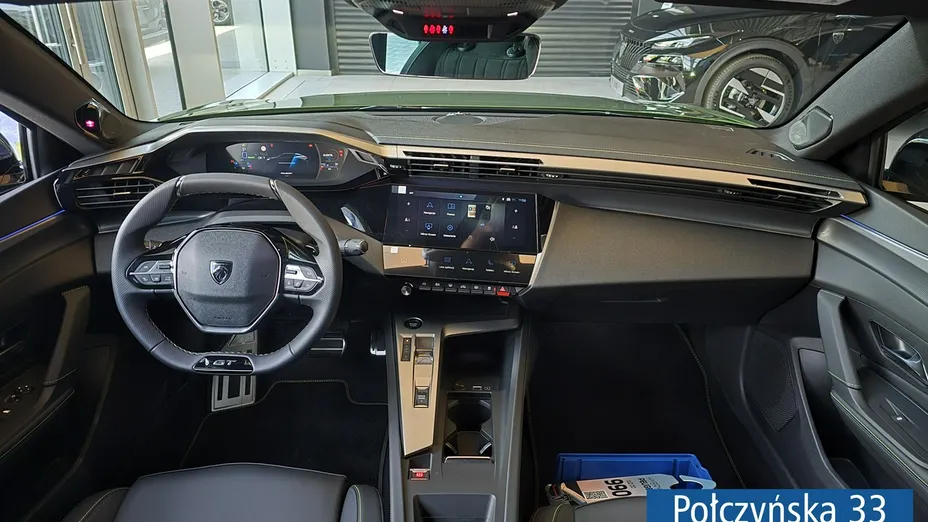 PEUGEOT 408 -