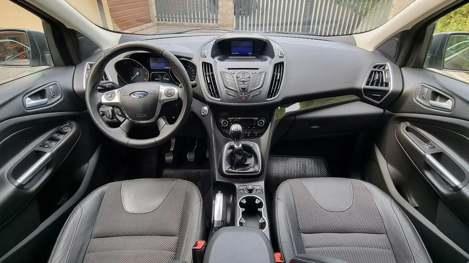 FORD Kuga -