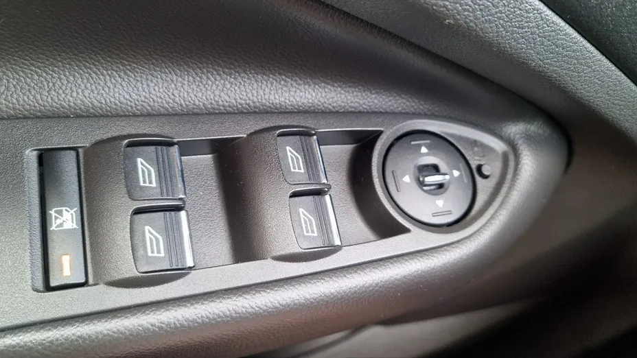 FORD Kuga -