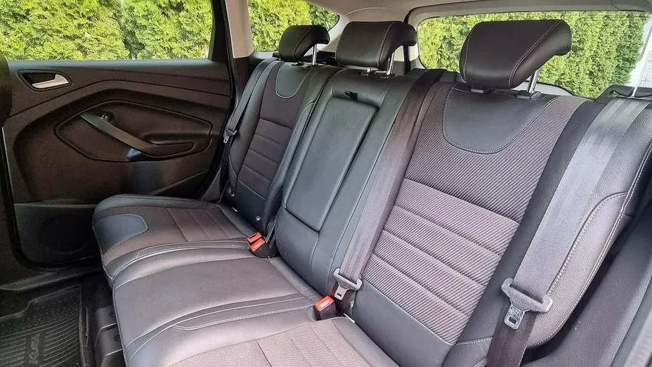 FORD Kuga -