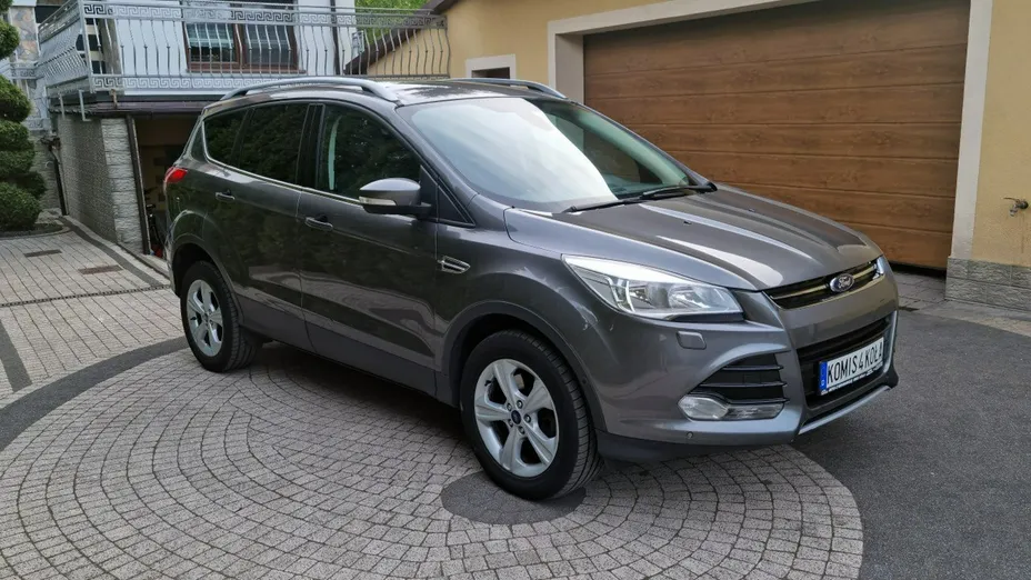 FORD Kuga -