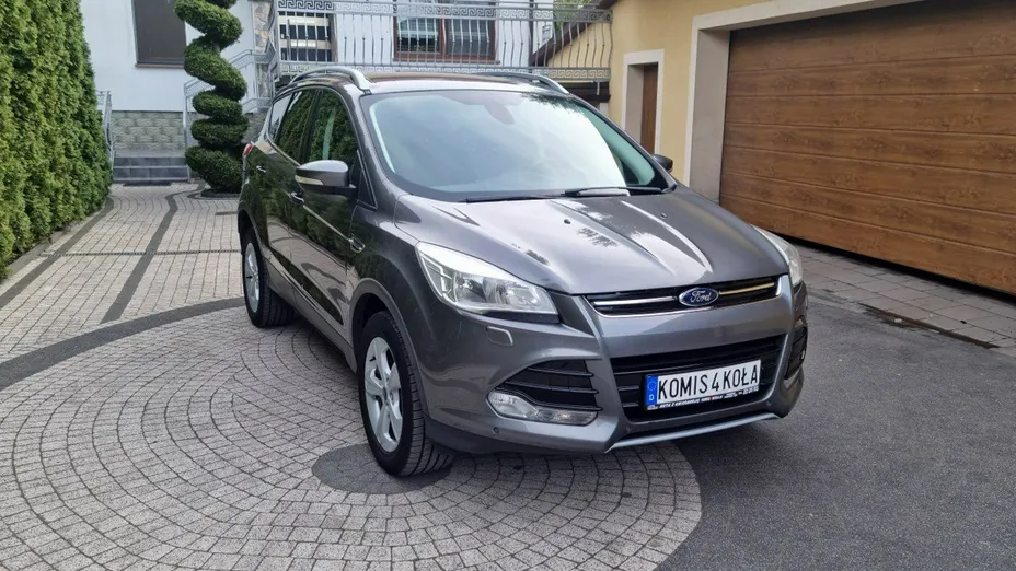 FORD Kuga -