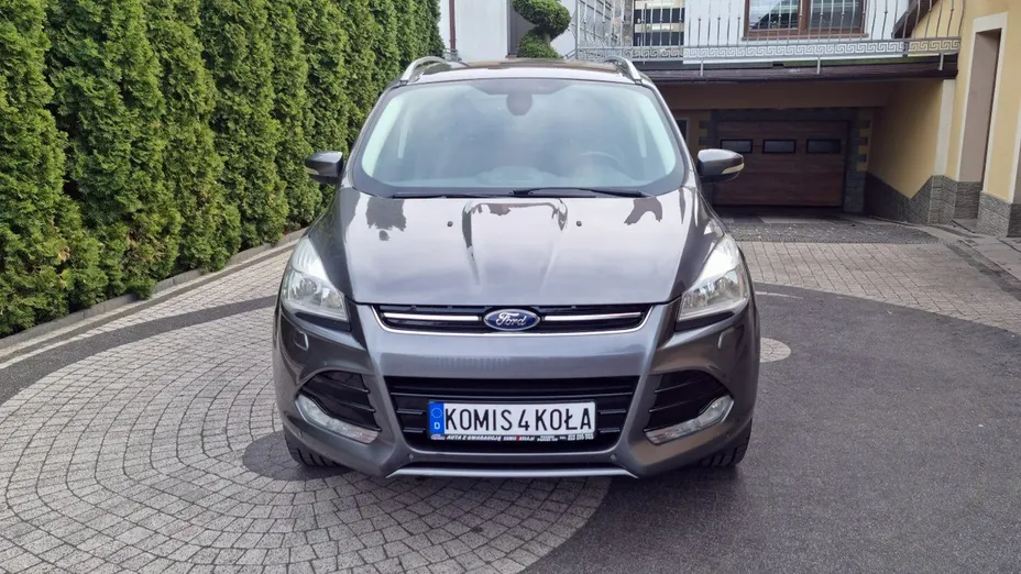 FORD Kuga -