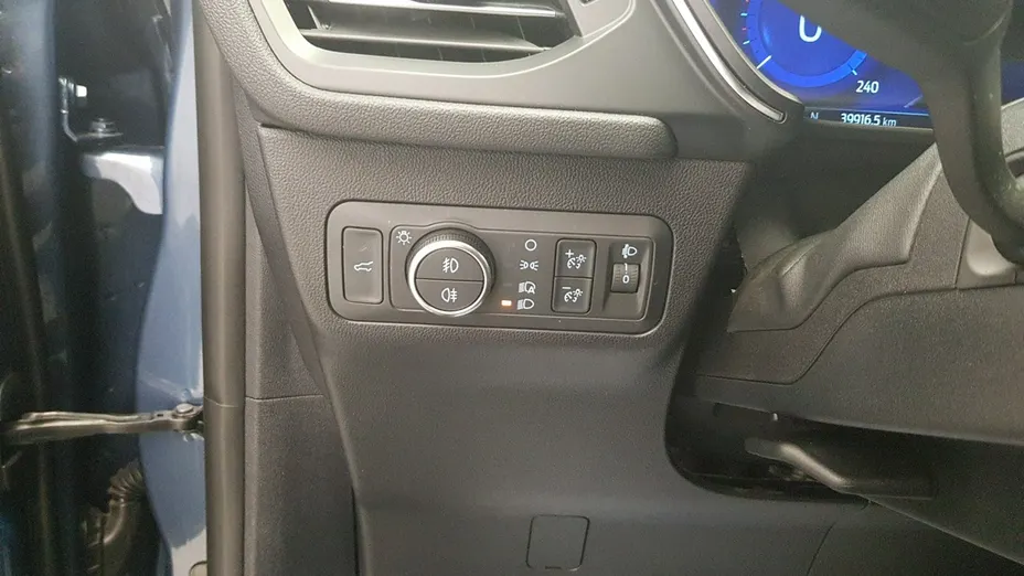 FORD Kuga -