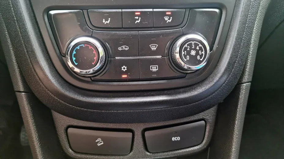 OPEL Mokka -