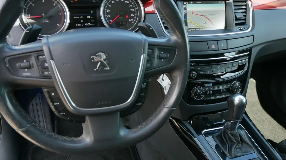 PEUGEOT 508 -