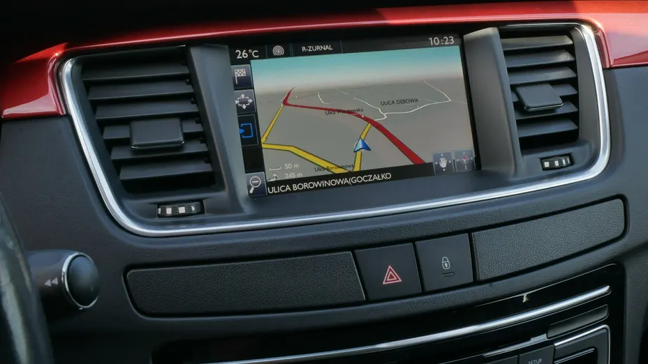 PEUGEOT 508 -