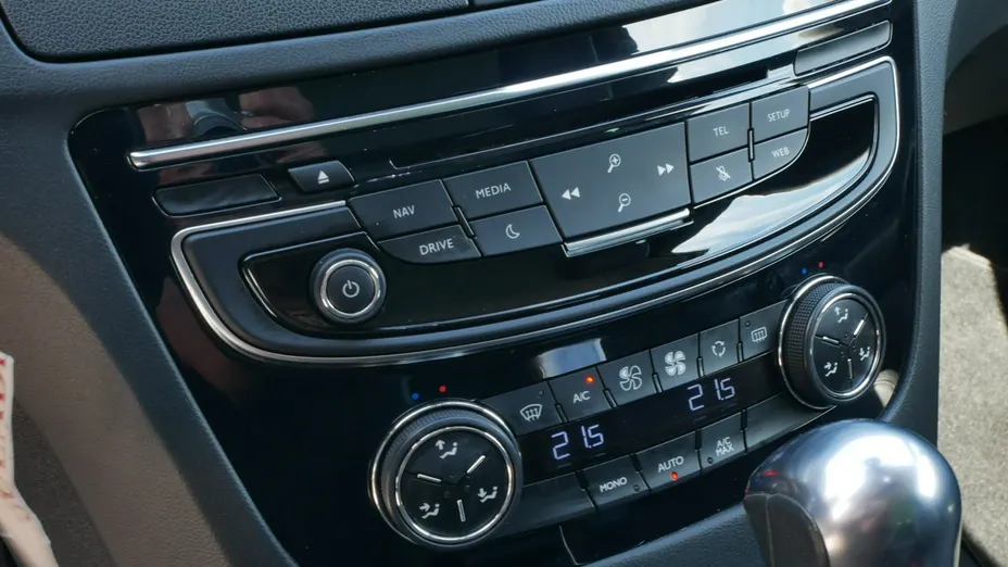 PEUGEOT 508 -