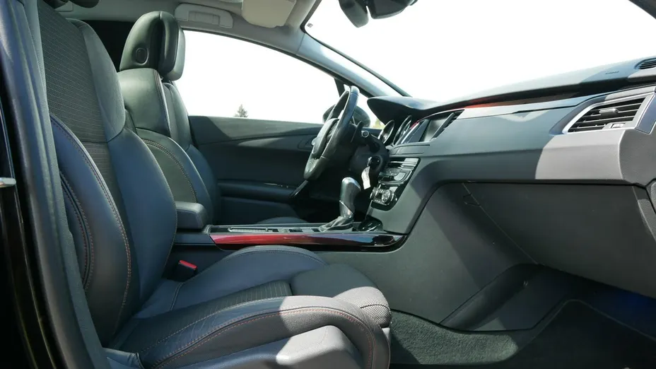 PEUGEOT 508 -