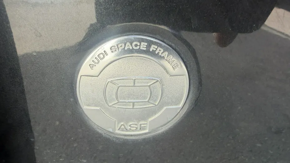 AUDI A2 -