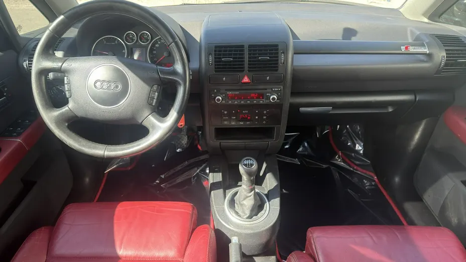 AUDI A2 -