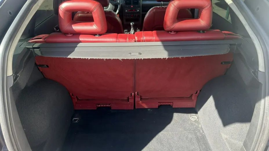 AUDI A2 -