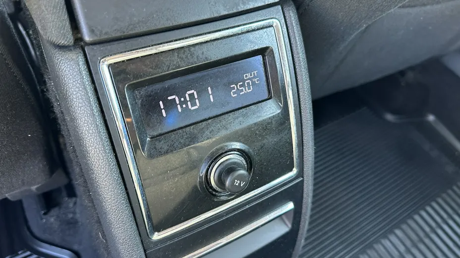 SKODA Superb -