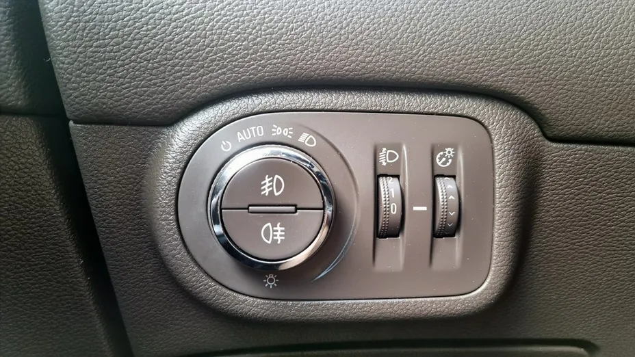 OPEL Zafira -