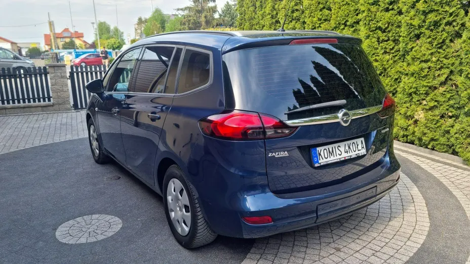 OPEL Zafira -